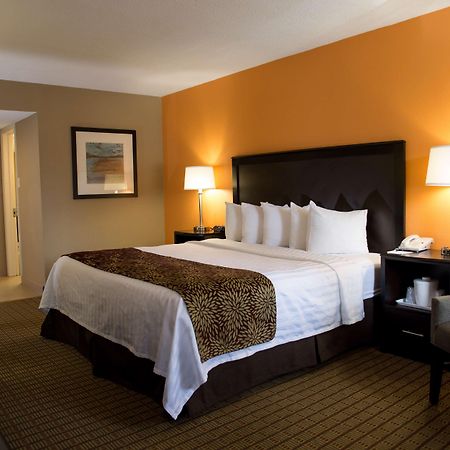 וסט פאלם ביץ' Best Western Palm Beach Lakes מראה חיצוני תמונה