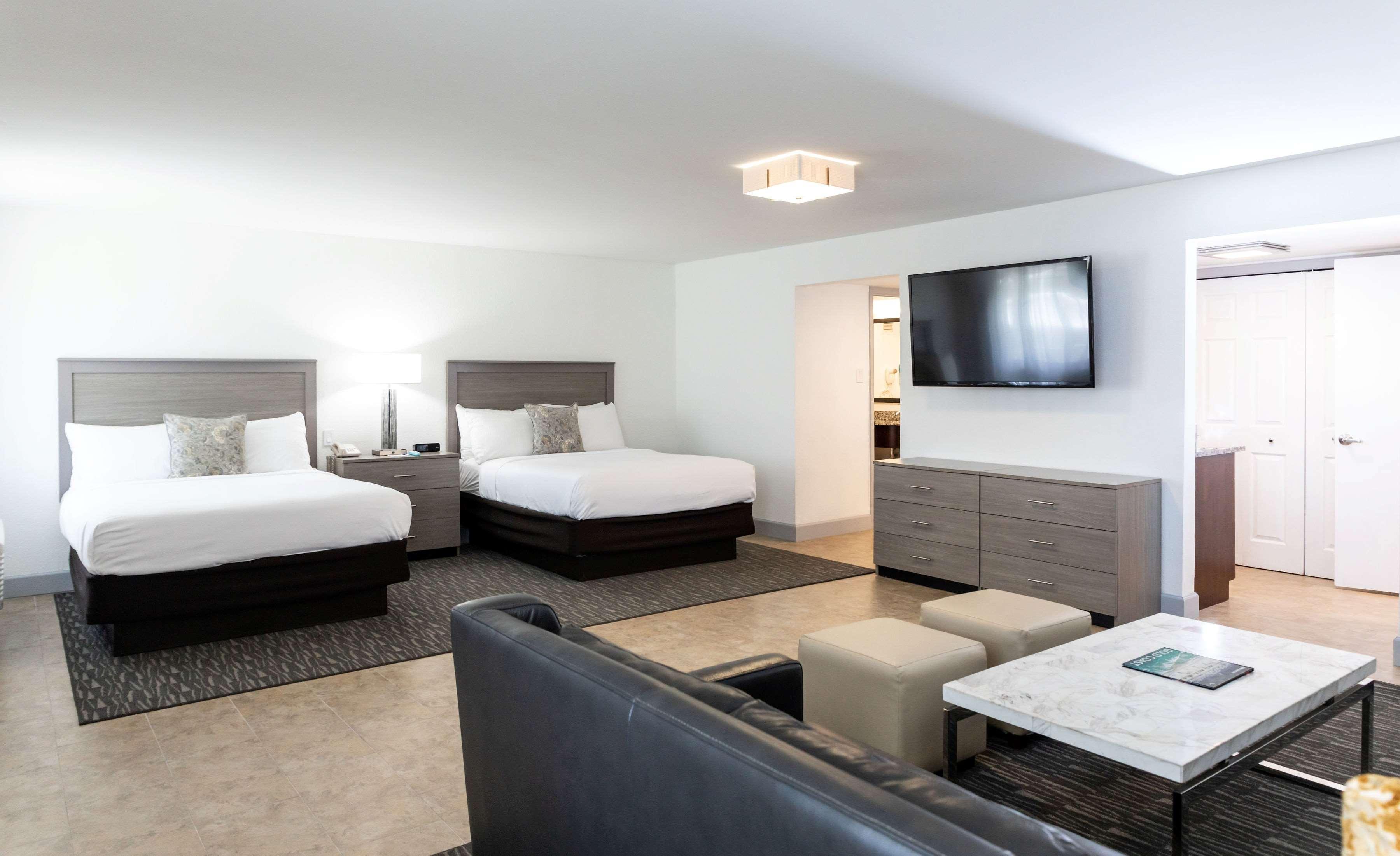 וסט פאלם ביץ' Best Western Palm Beach Lakes מראה חיצוני תמונה