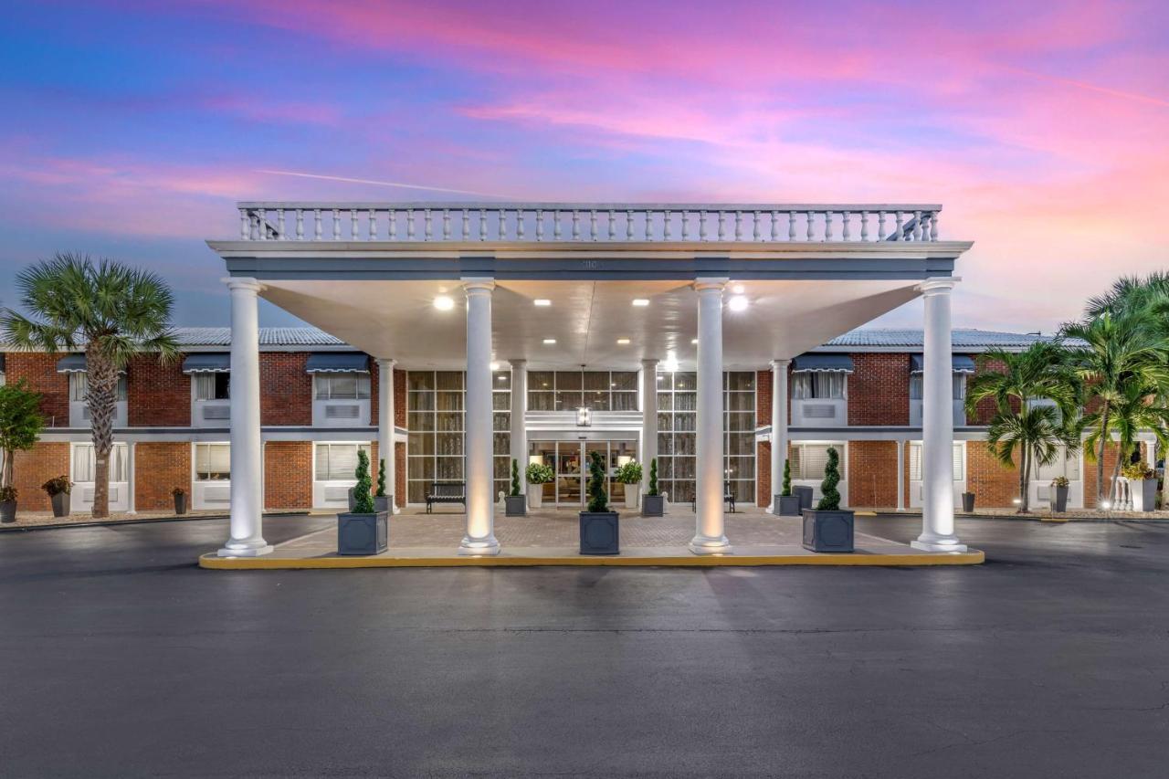 וסט פאלם ביץ' Best Western Palm Beach Lakes מראה חיצוני תמונה