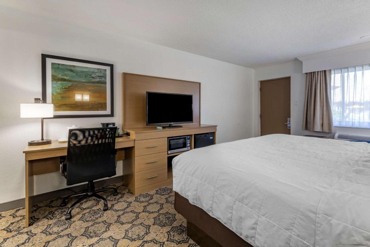וסט פאלם ביץ' Best Western Palm Beach Lakes מראה חיצוני תמונה