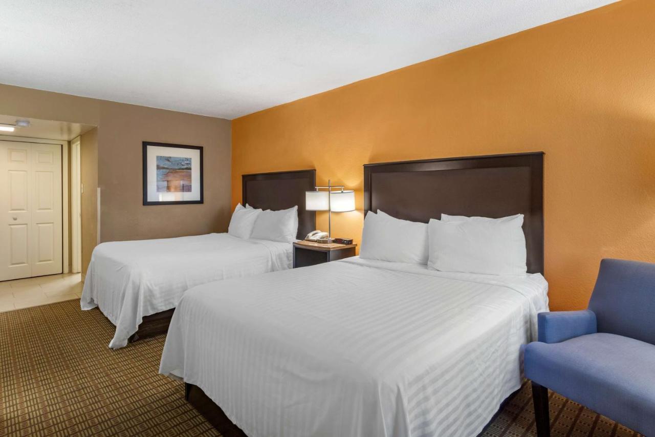 וסט פאלם ביץ' Best Western Palm Beach Lakes מראה חיצוני תמונה