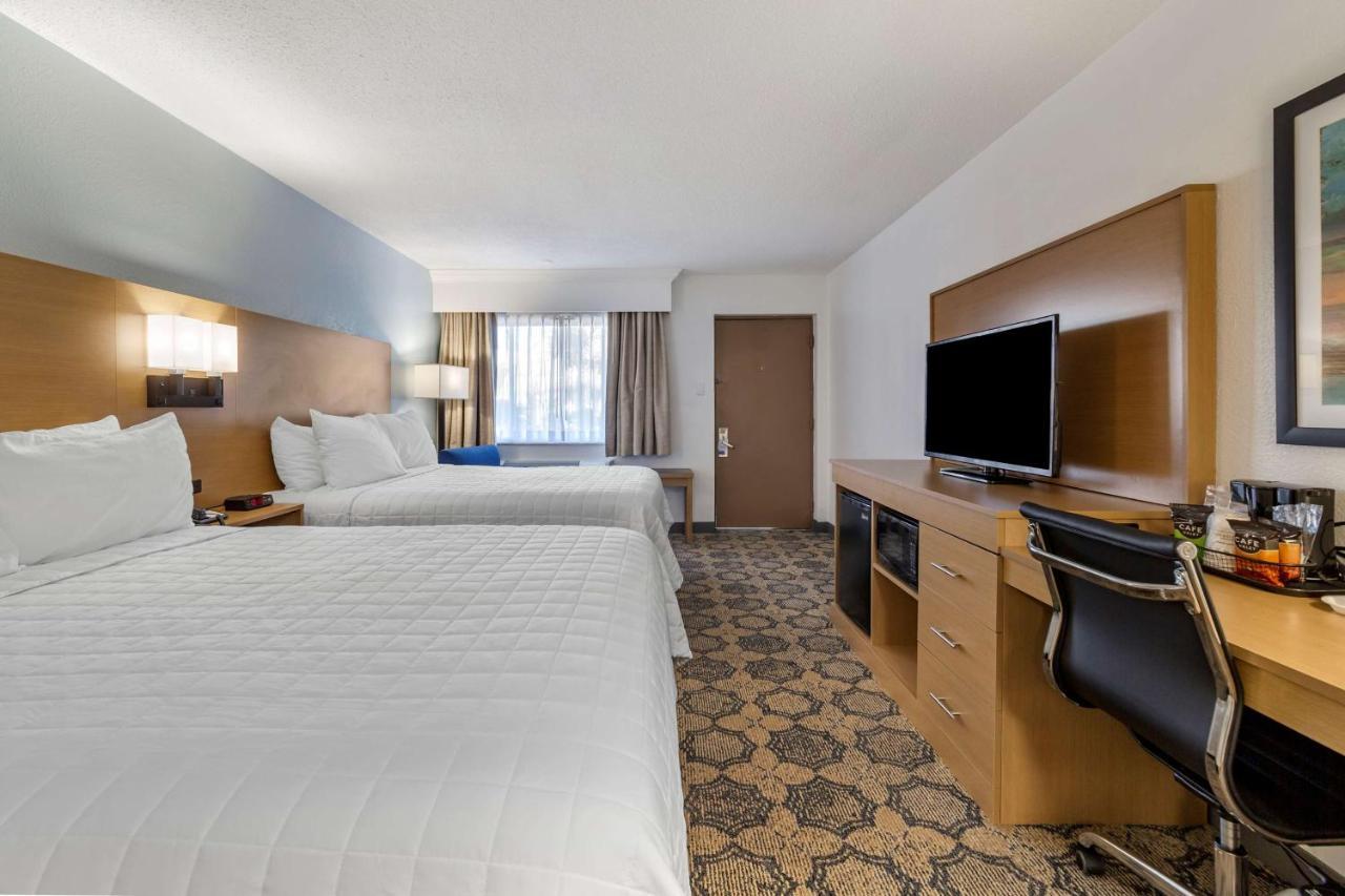 וסט פאלם ביץ' Best Western Palm Beach Lakes מראה חיצוני תמונה