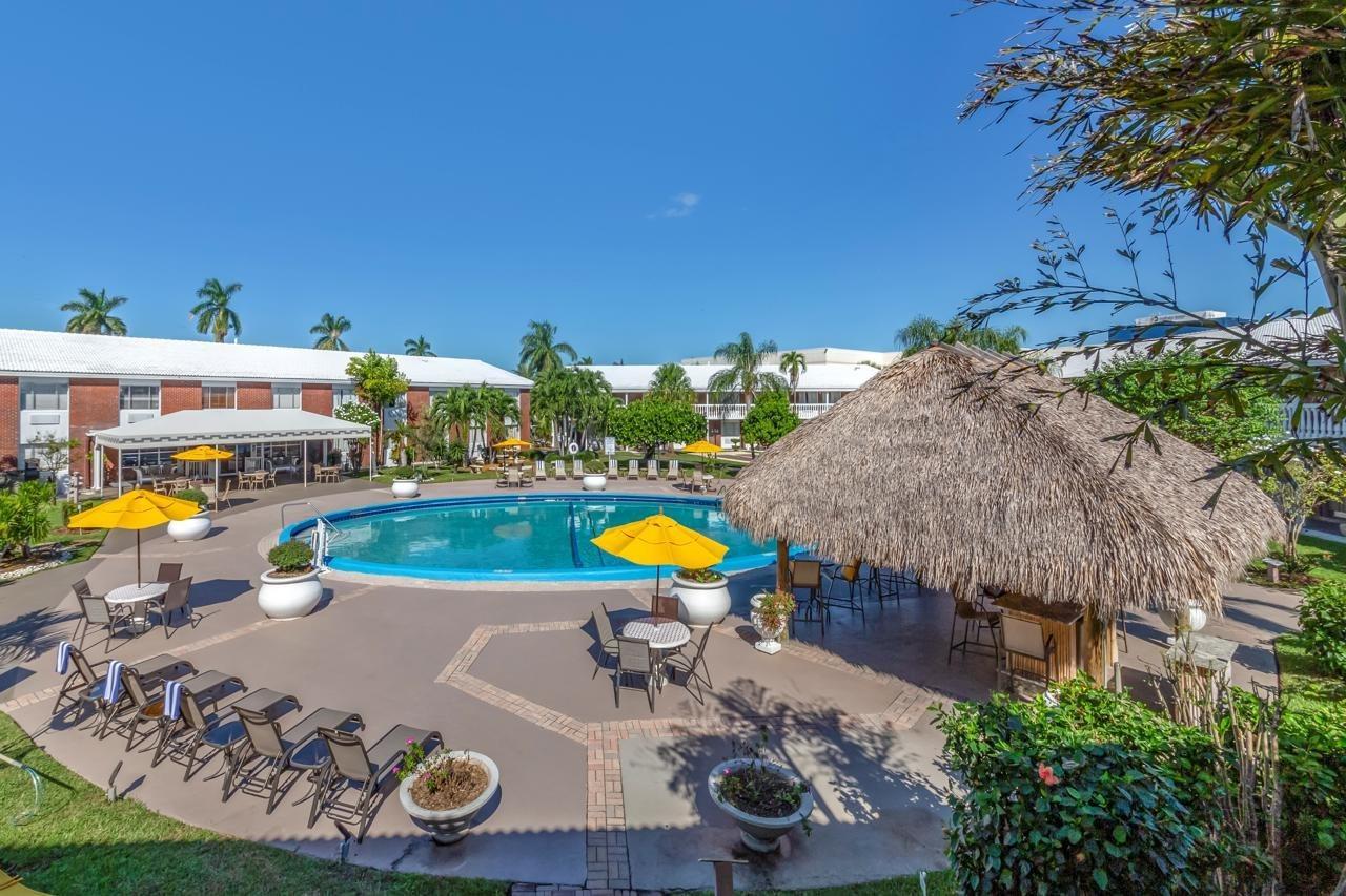 וסט פאלם ביץ' Best Western Palm Beach Lakes מראה חיצוני תמונה