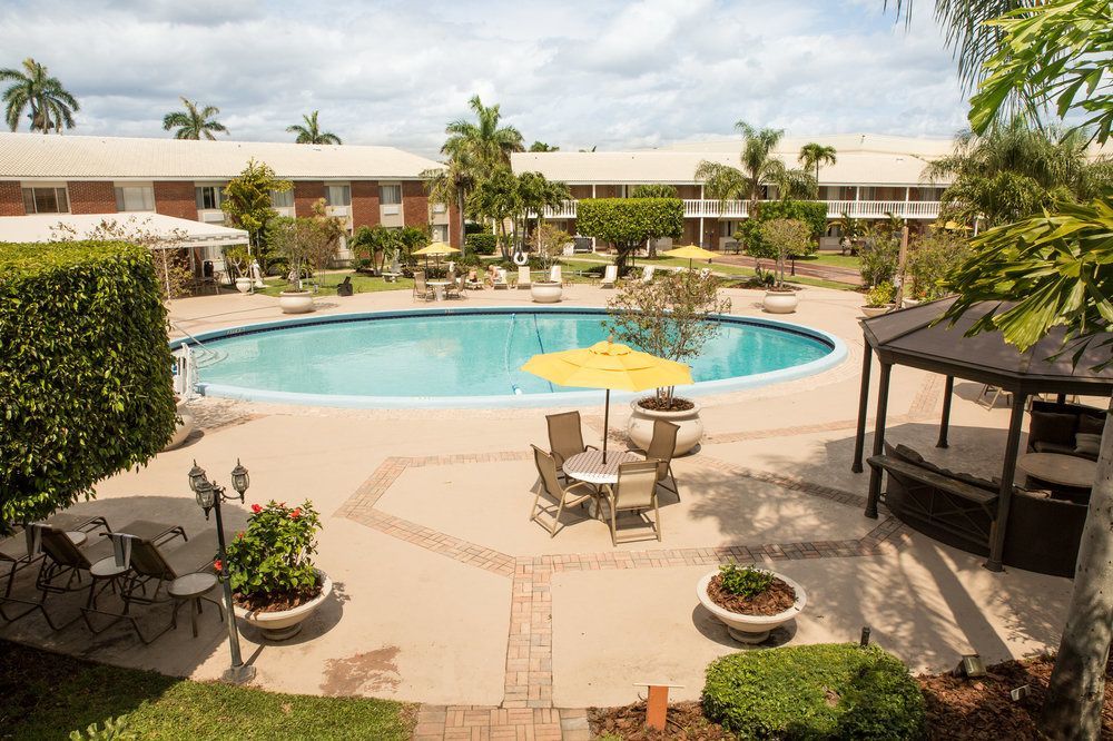 וסט פאלם ביץ' Best Western Palm Beach Lakes מראה חיצוני תמונה